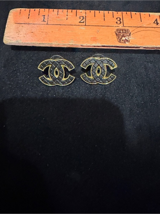Jewelry - Chanel quilted pattern black and Gold Interlocking CC Stud Earrings